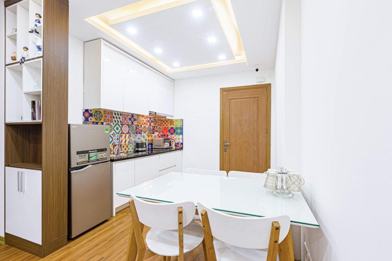 Sea View Balcony Retreat: My Khe Beach Proximity Apartment Da Nang Exterior photo